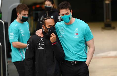 Lewis Hamilton contract: Mercedes claim recent rumours are 'pure fiction'