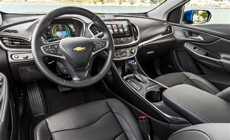 2017 Chevrolet Volt Interior Dashboard And Steering Gallery (Photo 9 of 16)