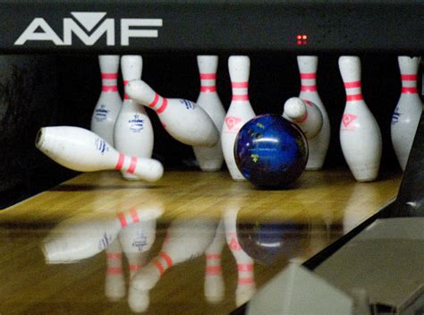 Bowling alley becomes time machine – Orange County Register