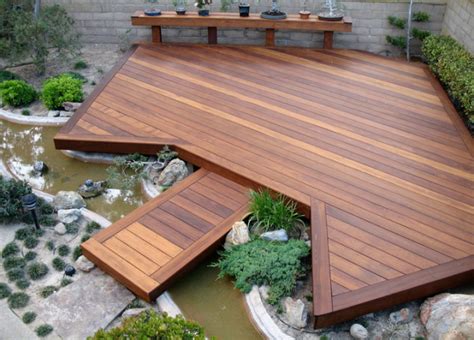 14 Floating Decks of All Kinds for the Perfect Outdoor Summer Space ...