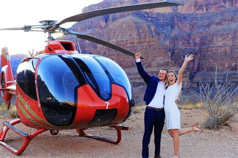 Grand Canyon Helicopter Tour from Las Vegas with Champagne & Light Picnic