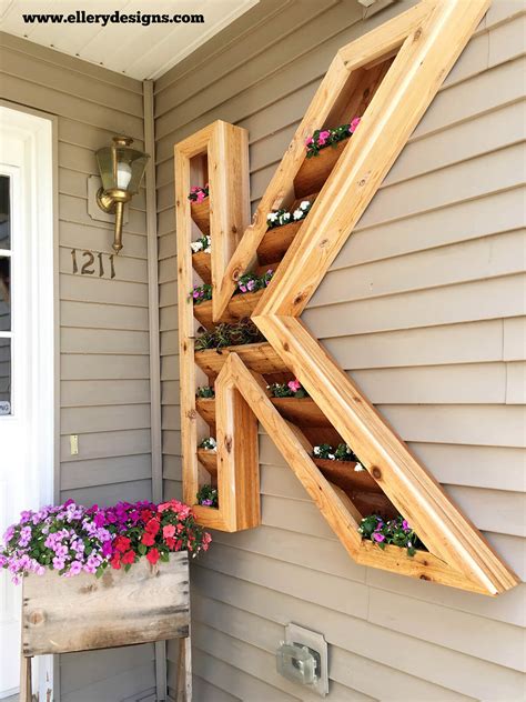 32 Best DIY Pallet and Wood Planter Box Ideas and Designs for 2021