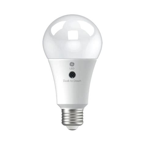 GE LED+ Dusk to Dawn 100-Watt EQ A21 Daylight LED Light Bulb in the ...