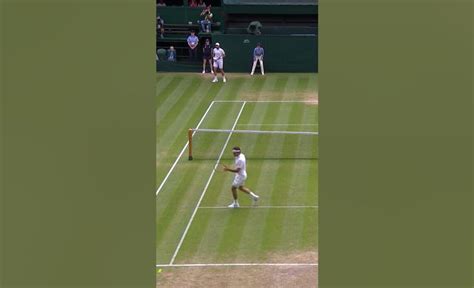 Roger Federer Applauds Incredible Steve Johnson Forehand 👏 - VCP Tennis