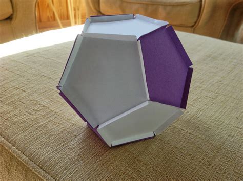 Papercrafts and other fun things: Great Stellated Dodecahedron Origami