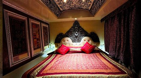 Discover Palace on Wheels Cabins