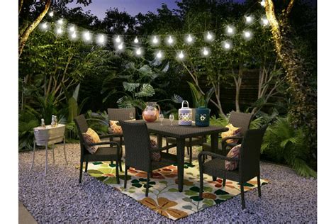 13 Dazzling yet Easy Outdoor Lighting Ideas | Wayfair