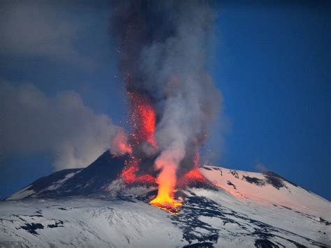 Song of Ice and Fire: Active Volcano Found Benea | Earth And The ...