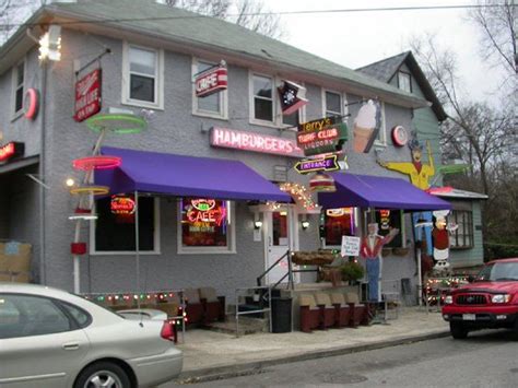 The 8 Wackiest Restaurants In Cincinnati Where Dining Is A Blast ...