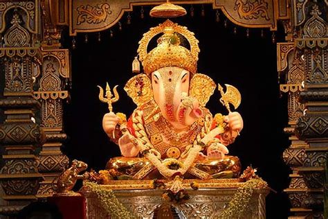 Dagdusheth Halwai Ganpati: मुलाच्या मृत्यूनंतर श्रीमंत दगडूशेठ यांनी ...