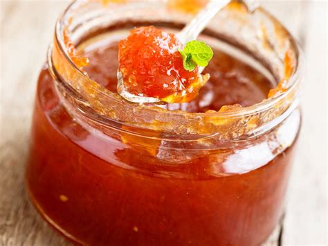 Learn How to Make Sweet-Savory Tomato Jam | Receta | Receta mermelada ...