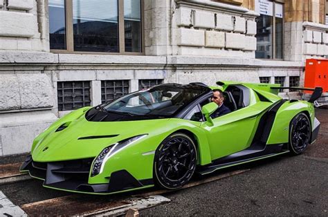 Lamborghini Veneno Roadster painted in Verde Miura w/ exposed carbon ...