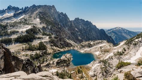 Hiking the Enchantments: The Only Guide You'll Need