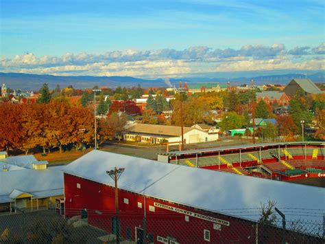 Ellensburg, WA : Central Washington University from Craig's Hill photo ...