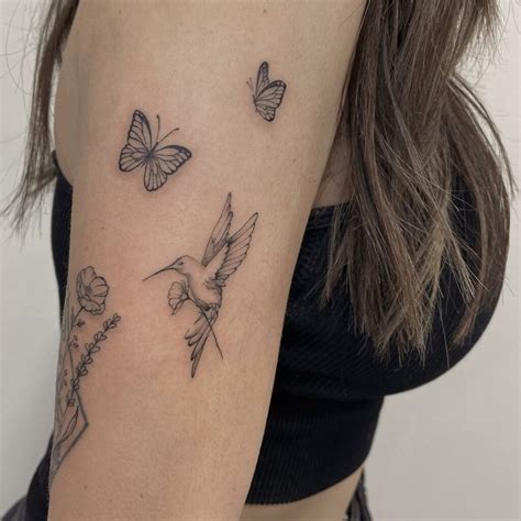 11+ Hummingbird Tattoo With Flowers That Will Blow Your Mind!