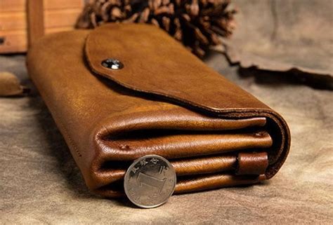 48 Elegant Wallet Designs Ideas For Men - ADDICFASHION