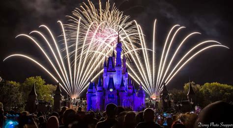 Walt Disney World's Magic Kingdom Fireworks to Broadcast Live on New ...