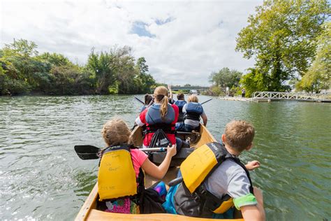 Learning From the Seat of a 10-Person Canoe - Wilderness Inquiry