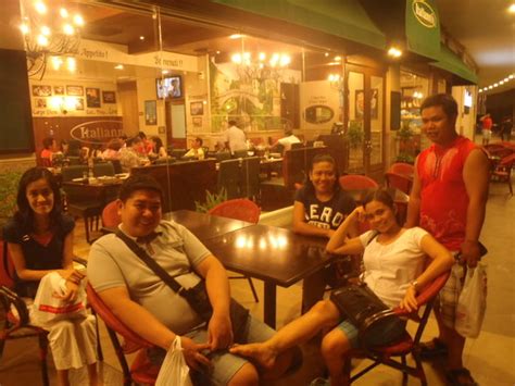 Enjoying Davao City Nightlife - Abreeza Ayalalife story