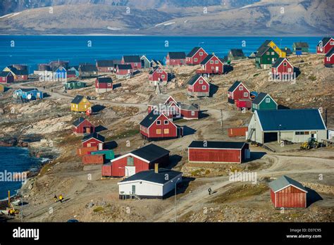 Village of Ittoqqortoormiit, Greenland Homes, Ittoqqortoormiit ...