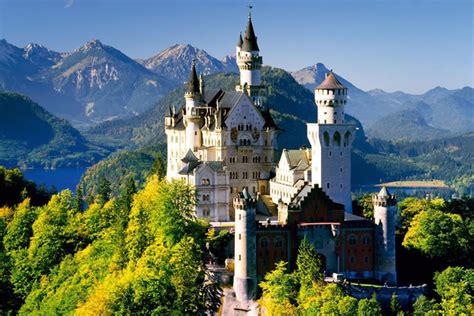 10 Most Amazing Castles And Palaces To Visit Before You Die