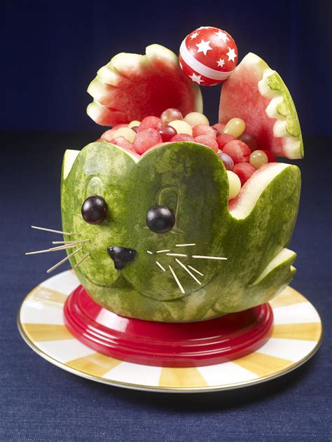 Seal watermelon carving | Watermelon Board Veggie Art, Fruit And ...