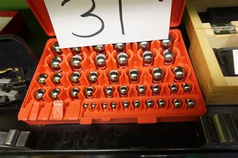 50 Piece Metric Gauge Ball Set