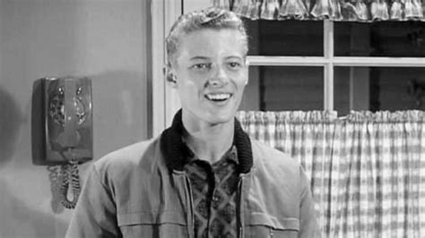 Ken Osmond, Eddie Haskell From “Leave it To Beaver,” Dead At 76 ...