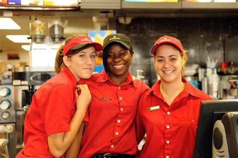 McDonald's Staff | We couldn't rest the bright red shirts. H… | Flickr