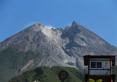 Gunung Merapi Siaga, 3 Daerah di Jateng Diminta Persiapkan Mitigasi ...