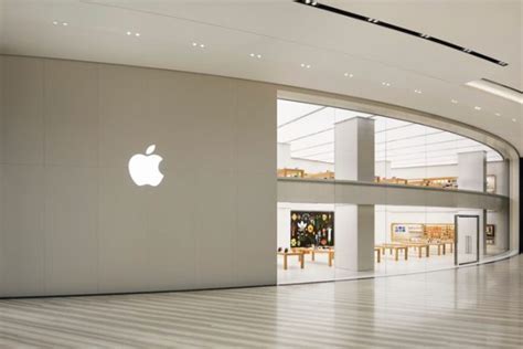 Floating Orb in Marina Bay Sands could be Apple's latest flagship store ...