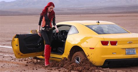 22 Hilarious Pictures Of Cars Stuck In Mud | HotCars