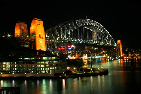 Sydney Harbor Bridge at Night.. Sydney, Australia | Flower accessories ...