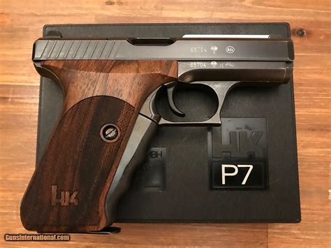 HK P7 PSP with 3 Magazine, manual, wood grips, and orig black grips