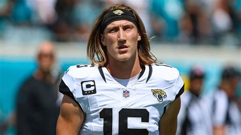 Jaguars QB Trevor Lawrence (knee) questionable to play vs. Saints