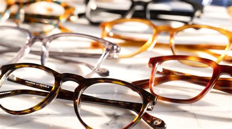 When to Repair or Replace Eyeglasses | Hubble Contacts