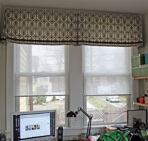 10 Stylish Valance Ideas For Large Windows 2024