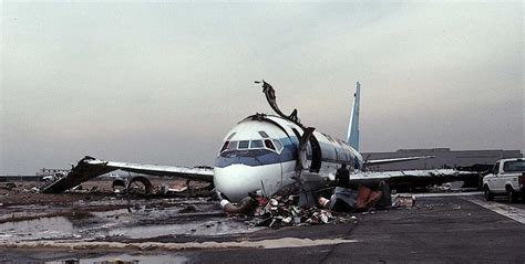 Crash of a Douglas DC-8-62F in New York | Bureau of Aircraft Accidents ...