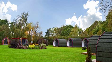 Glamping and camping pods in York - 10+ sites