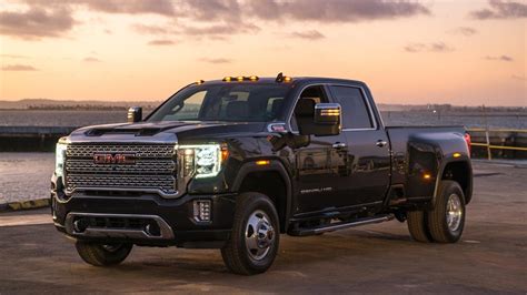 What Does a Fully-Loaded 2023 GMC Sierra HD Denali Include?