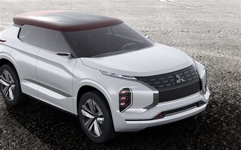 Mitsubishi unveils new plug-in hybrid SUV with ~75 miles of range: GT ...