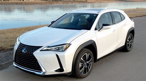 2019 Lexus UX 250h Review | AWD + HYBRID + STYLE - YouTube