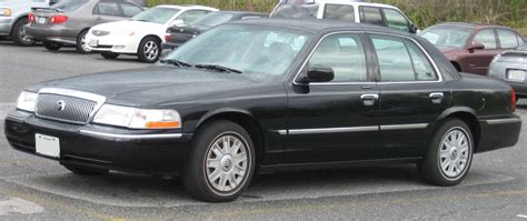 2005 Mercury Grand Marquis LSE - Sedan 4.6L V8 auto