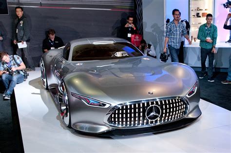 Mercedes-Benz AMG Vision Gran Turismo Concept is Stunning - Motor Trend WOT