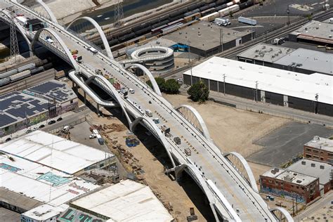 Sixth Street Bridge Construction - Building LA's New Landmark Bridge ...