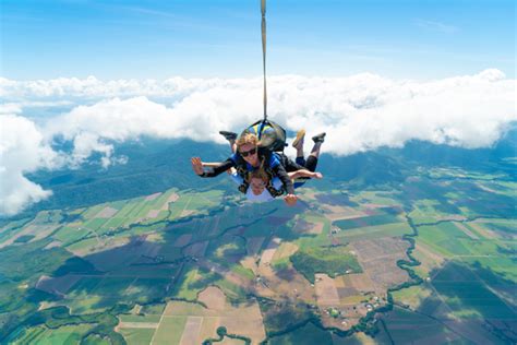 Skydive Cairns Discount | Skydiving in Cairns | Skydive the Reef ...