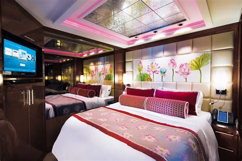 Haven Accommodations On Norwegian Epic Include The 2 Bedroom Family ...