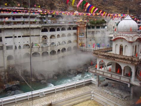 Manikaran Sahib Gurudwara: Things To Do, Best Time, Location, Nearby Places