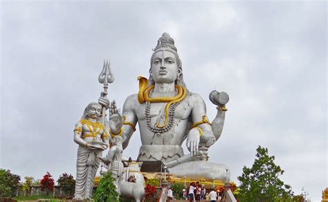 Lord Shiva Puja Mantra & Lord Shiva Chalisa - Indian Astrology