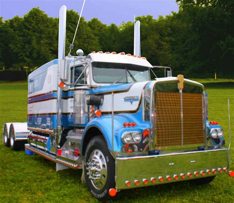 The Kenworth W900 Models Photo Collection You've Been Looking For!